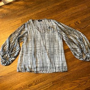 Viví flowy blouse size Large